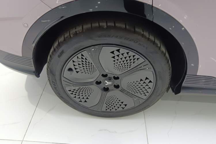 Used VOYAH COURAGE 2024 Four-Wheel Drive Global Edition