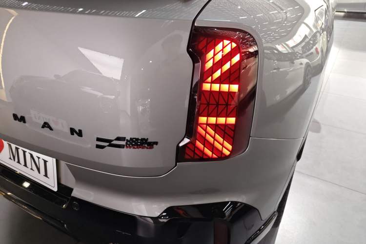 Used MINI JCM COUNTRYMAN 2024 2.0T JOHN COOPER WORKS