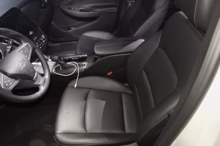 Used Chevrolet Malibu XL 2022 Redline 550T Automatic Sport Edition Left Front Seat