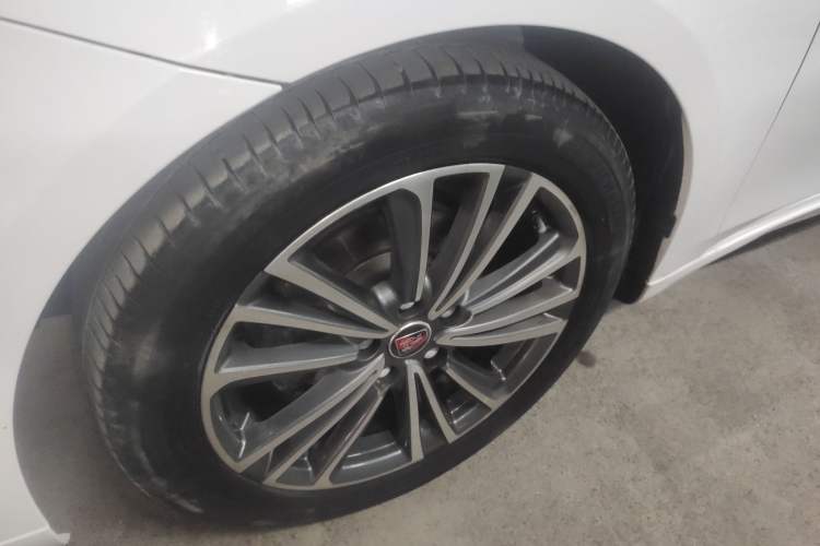 Used Roewe i6 2020 PLUS 1.6L CVT 4G Connected Glory Flagship Edition