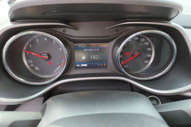 Used Chevrolet Trax 2021 Redline 335T CVT Luxury Edition China VI Standard