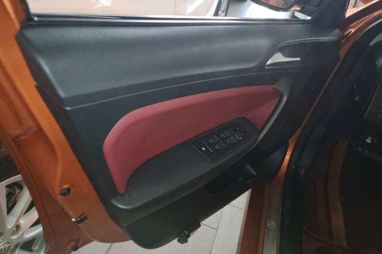 Used MG 6 2015 Hatchback 1.8L 90th Anniversary Track Champion Edition Manual Comfort Model