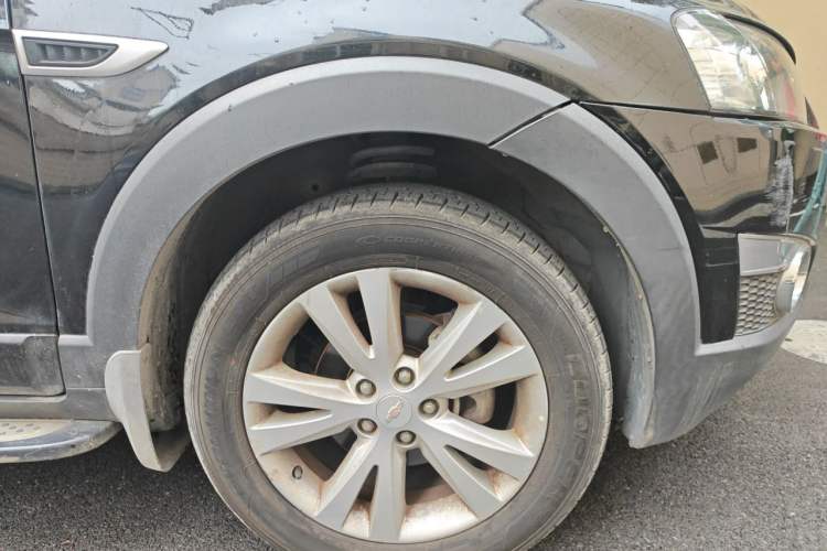 Used Chevrolet Captiva 2014 2.4L 4x4 Flagship Edition 7 Seats
