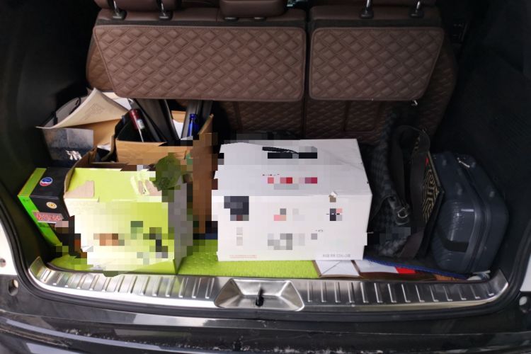 Used Toyota Granvia 2022 2.5L Hybrid Flagship Edition Trunk