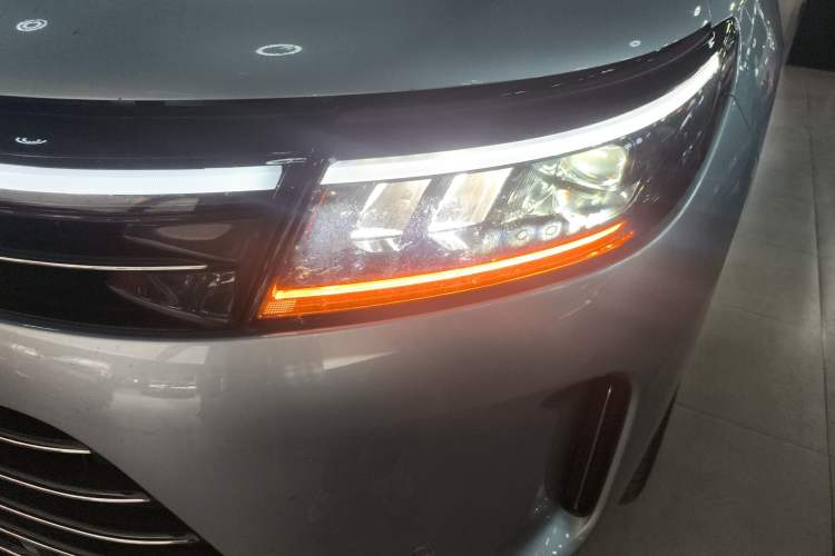 Used Hima AITO M7 2022 1.5T Four-Wheel Drive Luxury Edition
