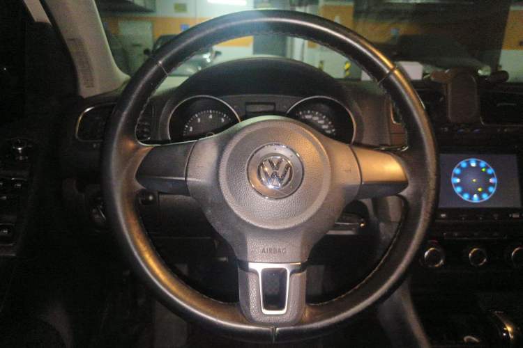 Used Volkswagen Golf 2012 1.4 TSI Automatic Comfort Edition Steering Wheel