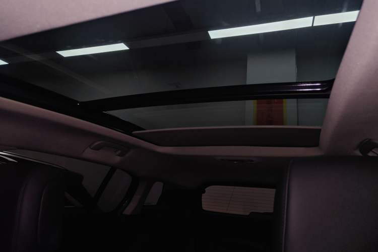 Used Citroen C5 AIRCROSS 2020 400THP Premium Edition Headliner