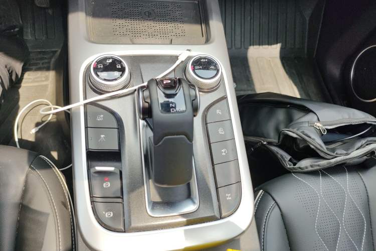 Used Tank 300 2024 2.0T Challenger Gear Lever