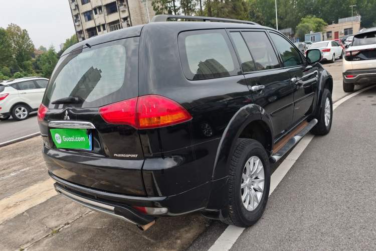 Used Mitsubishi Pajero Sport 2013 3.0L Automatic 4x4 Executive Edition