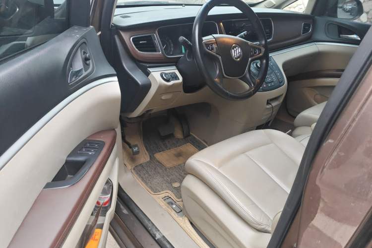 Used Buick GL8 2018 28T Luxury Model China VI Standard