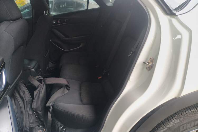 Used Mazda CX-4 2020 2.0L Automatic Two-Wheel Drive Blue Sky Dynamic Edition Left Rear Seat