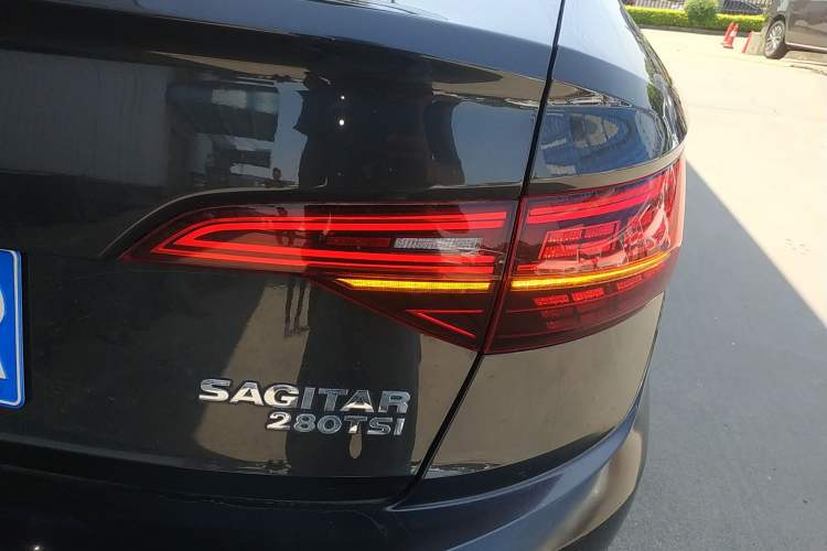 Used Volkswagen Sagitar 2021 280TSI DSG Excellence Edition Right Rear Taillight