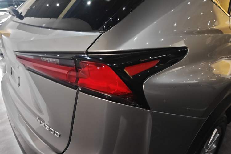 Used Lexus NX 2018 300 Front-Drive Freeline Edition
