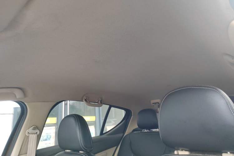 Used Baojun 610 2014 1.5L manual Comfort trim level