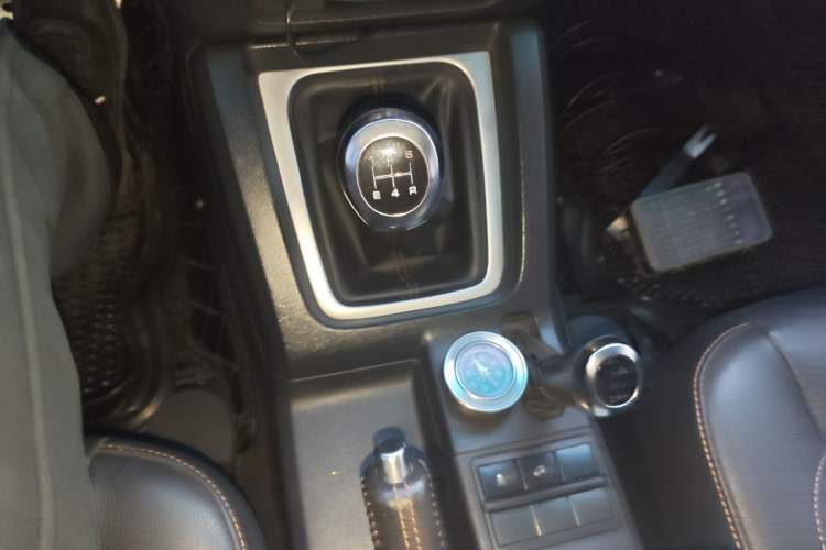 Used BAIC Off-Road BJ40 2016 2.0T Manual Four-Wheel Drive Prestige Edition