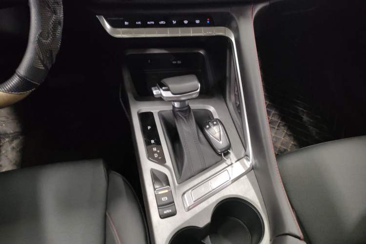 Used Changan CS35PLUS 2021 Revised Version Blue Whale NE 1.4T DCT Prestige Edition
