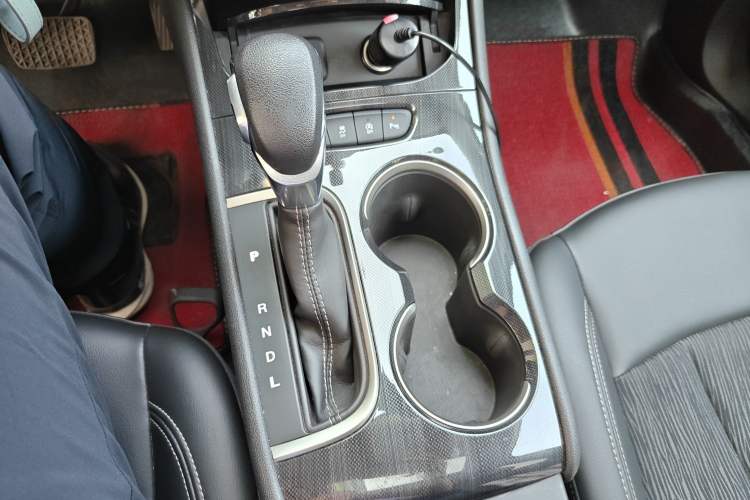 Used Buick Verano 2020 20T CVT Leading Edition Gear Lever