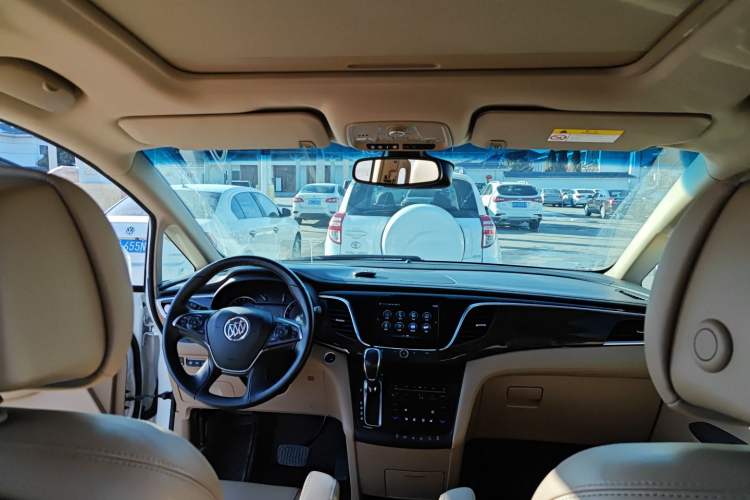 Used Buick GL8 2017 ES 28T Flagship Model China V Standard
