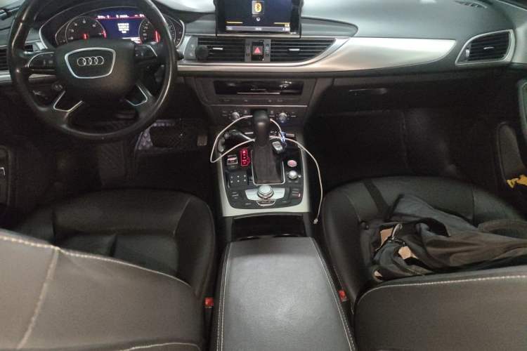 Used Audi A6L 2018 30th Anniversary Edition 35 TFSI Fashion Model
