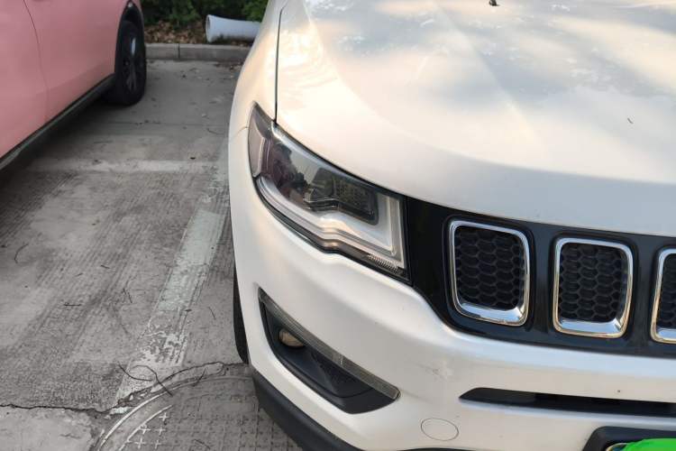 Used Jeep Compass 2017 200T Automatic Family Edition
