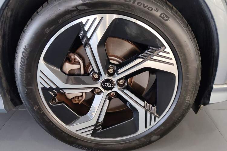 Used Audi Q4 e-tron 2024 50 e-tron quattro Creation Edition Midnight