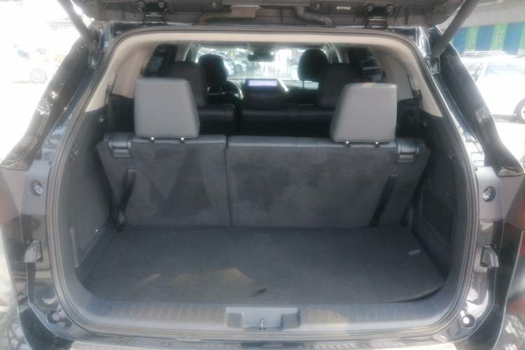 Used Toyota Highlander 2022 Dual-Engine 2.5L Four-Wheel Drive Supreme Edition 7-Seater Trunk