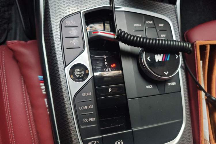 Used BMW i3 2024 eDrive 40 L Midnight Sports Package Gear Lever