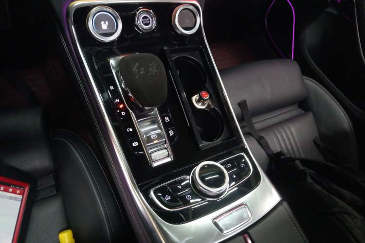 Used Hongqi H9 2020 3.0T Smart Connect Flagship Four-Seat Version Gear Lever