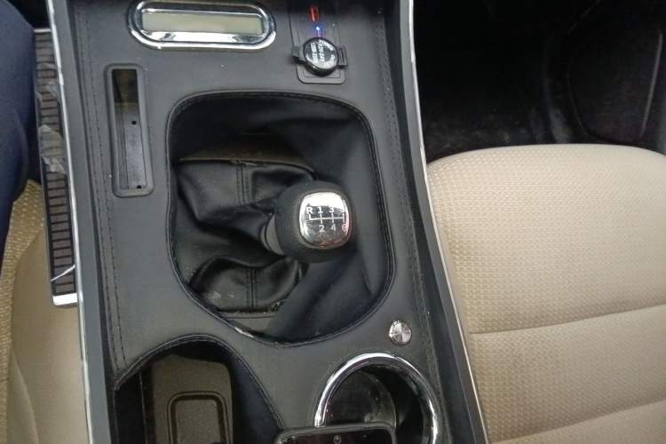 Used Wuling Hongguang 2019 1.5L S Standard Version China VI LAR Gear Lever