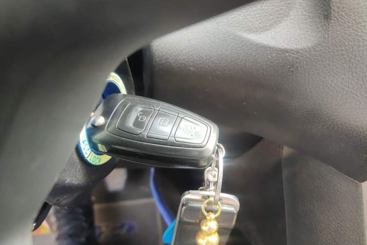 Used Ford Focus 2012 Hatchback 1.6L Manual Fashion Edition