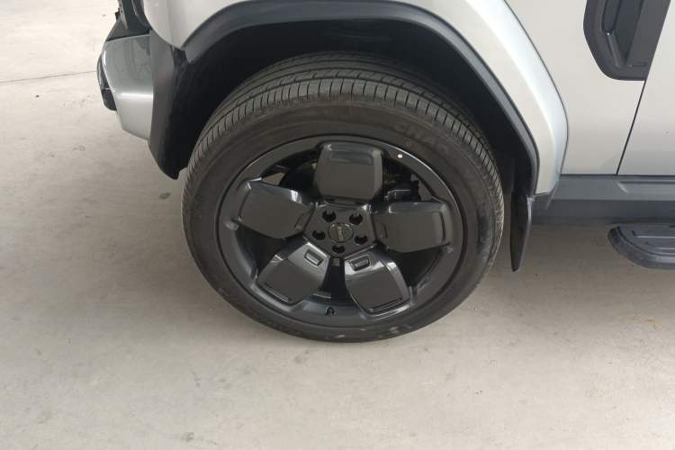 Used iCAR V23 2025 501 Four-Wheel Drive Advanced Version