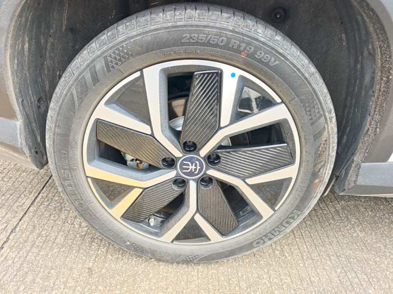 Used BYD Song L DM-i 2024 160 km Excellence Version — 25