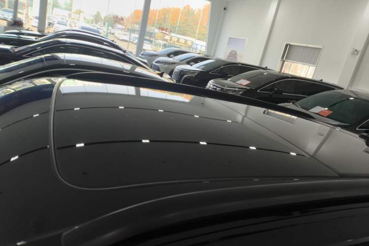 Used Volkswagen Touareg 2022 3.0 TSI Luxury Edition Black Diamond Sport Package
