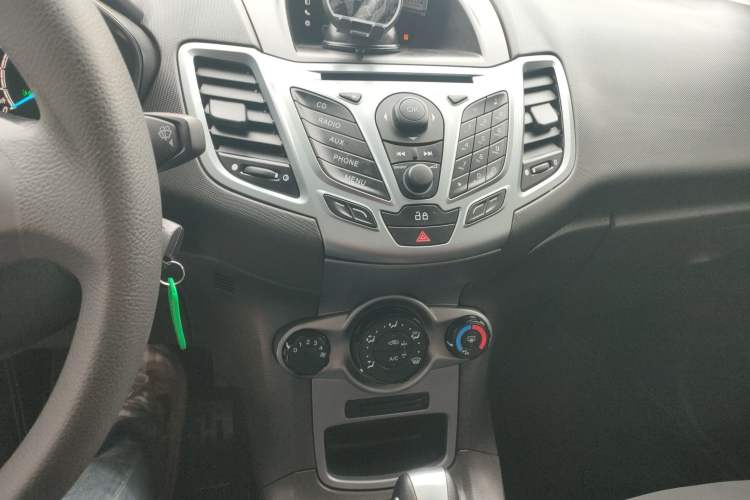 Used Ford Fiesta 2013 Hatchback 1.5L Automatic Fashion Edition
