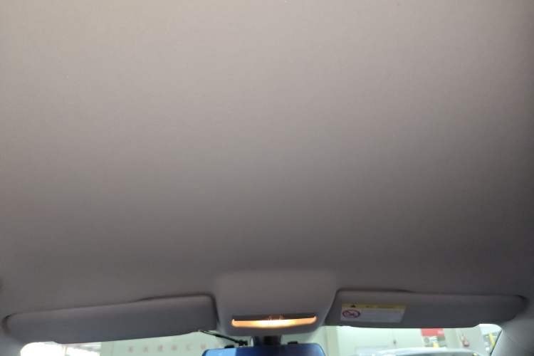 Used Volkswagen Polo 2014 1.4L Automatic Comfort Edition Headliner