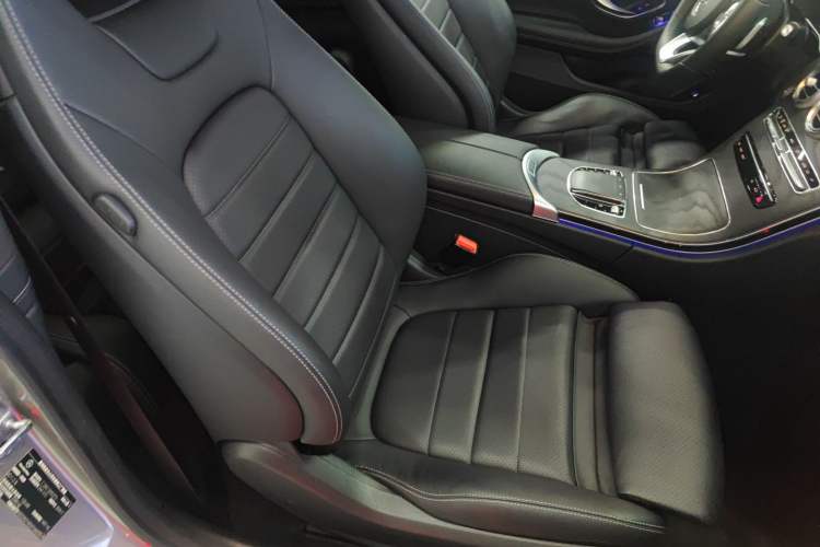 Used Mercedes-Benz C-Class 2019 C 260 Coupe Right Front Seat