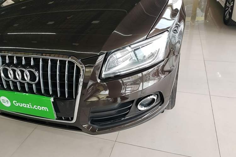 Used Audi Q5 2017 40 TFSI Ambition Edition Left Front Headlight