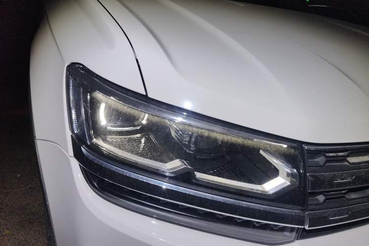 Used Volkswagen Tharu 2020 280TSI Two-Wheel Drive Luxury Plus Version China VI Standard Right Front Headlight