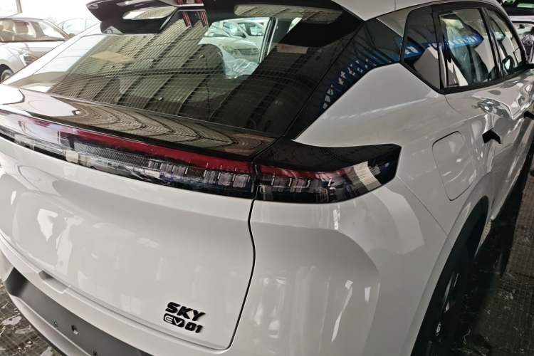 Used Dongfeng Aeolus SKY EV01 2025 530 km AIR Elite Edition