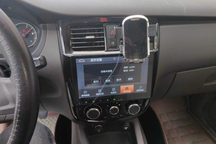 Used Wuling Rongguang V 2016 1.5L Standard Version Audio And AC Panel