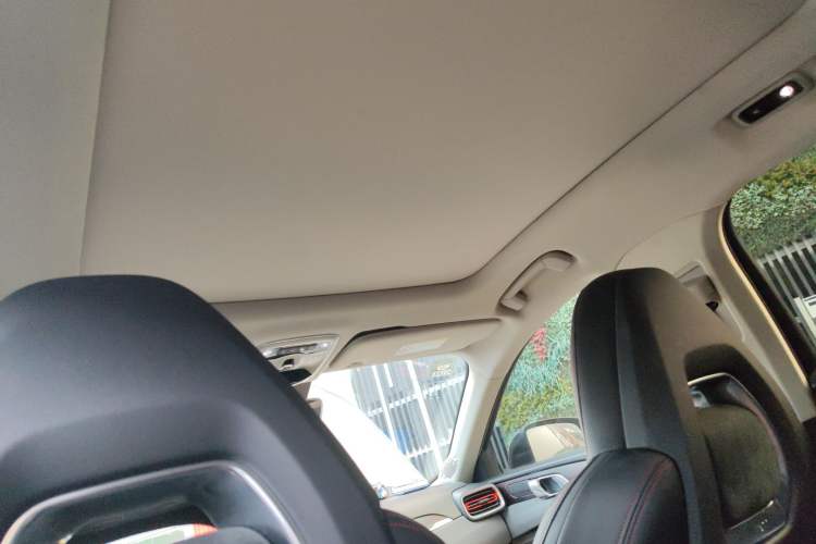 Used Lynk & Co 02 2019 1.5T DCT Two-Wheel Drive Pro Edition China VI Standard
