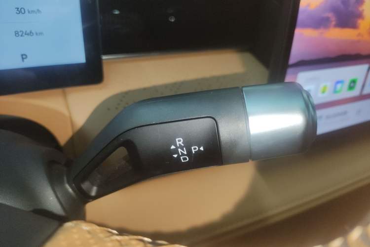 Used Geely Galaxy 8 2025 130km EM-P Starship Edition Gear Lever