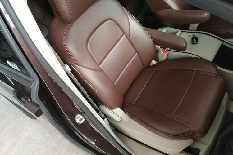 Used Buick GL8 2017 ES 28T Comfort Model China V Standard