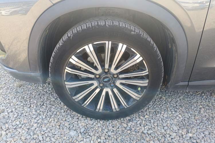 Used CHANGAN OSHAN X5 2021 1.5T DCT Prestige Edition Exterior 4