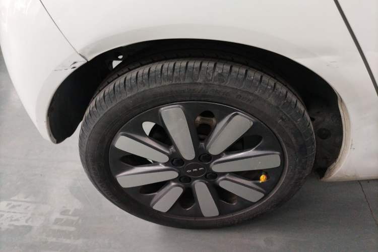 Used ORA Black Cat 2021 351 km Luxury Version Right Rear Wheel Hub