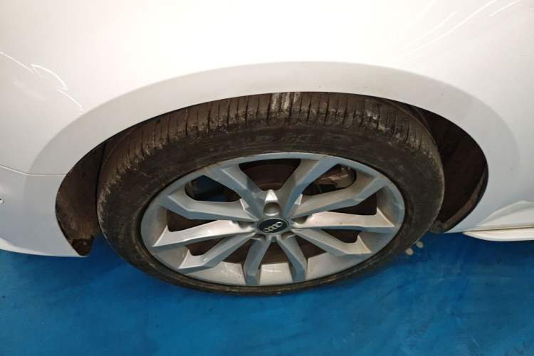 Used Audi A4L 2019 40 TFSI Fashion Edition China VI Emission Standard