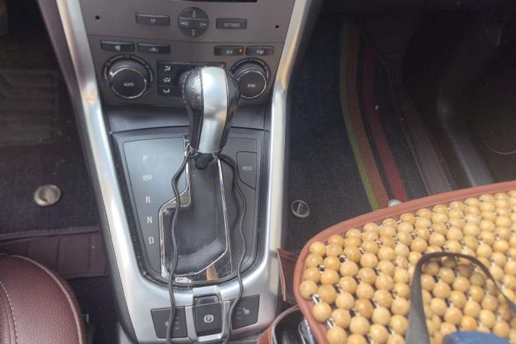 Used Opel Antara 2013 2.4L 4x4 Luxury Edition
