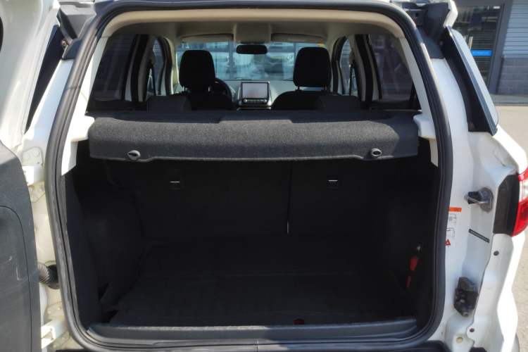 Used Ford EcoSport 2018 1.5L Automatic Platinum Wing Model
