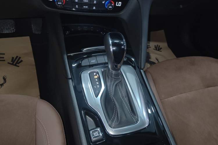 Used Buick Regal 2019 20T Elite Version China VI Standard