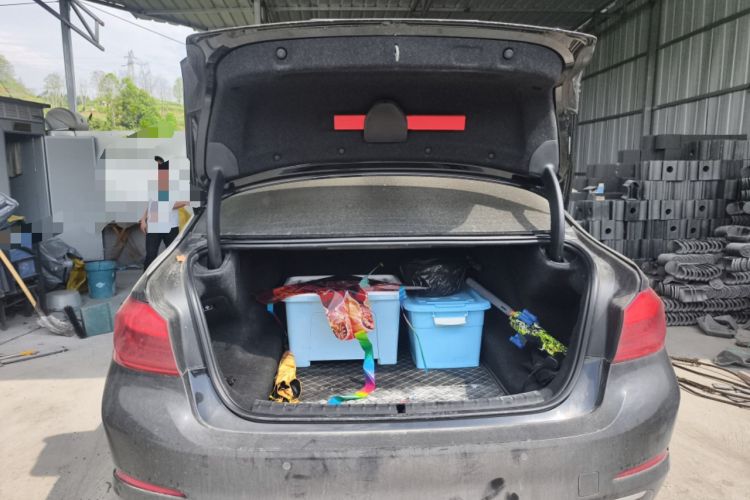 Used BMW 5 Series 2018 525Li Luxury Package Trunk